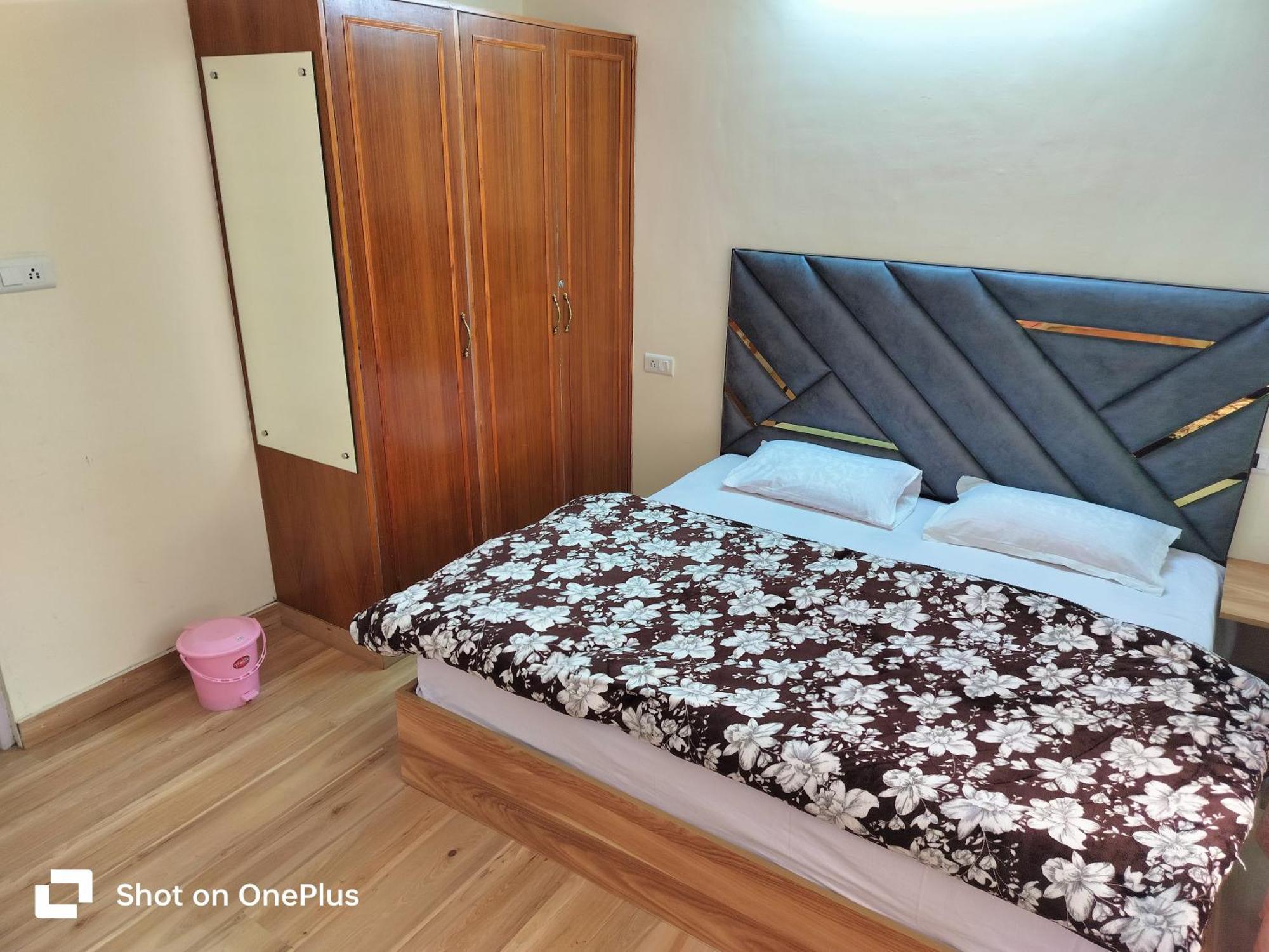 Shimla Vibes B & B Free Pick And Drop From Isbt Shimla Bagian luar foto